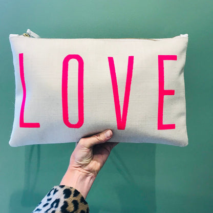 Small Love Pouch - Cream With Neon Pink Love - Blanco Bags